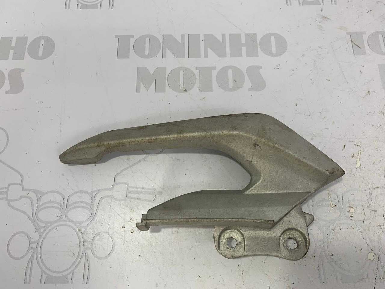 ALÇA TRASEIRA LADO ESQUERDO HONDA CB250F TWISTER 2015 A 2022