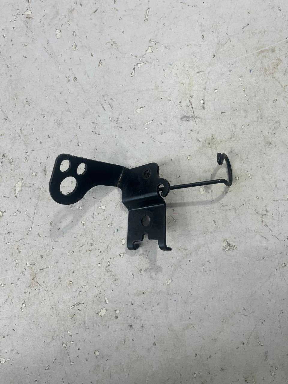 SUPORTE PISCA DIANTEIRO DIREITO HONDA BROS 150 2006 À 2008