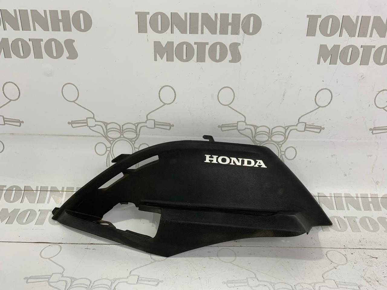 ACABAMENTO LATERAL LADO DIREITO HONDA LEAD 2010 Á 2015