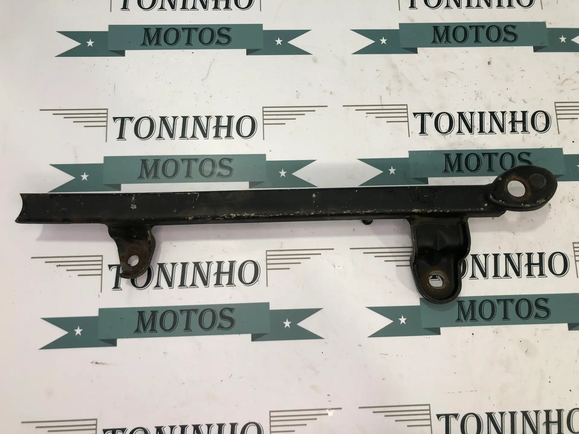 Alça Traseira Lado Direito Suporte Pisca Honda CBX750F — imagem 2