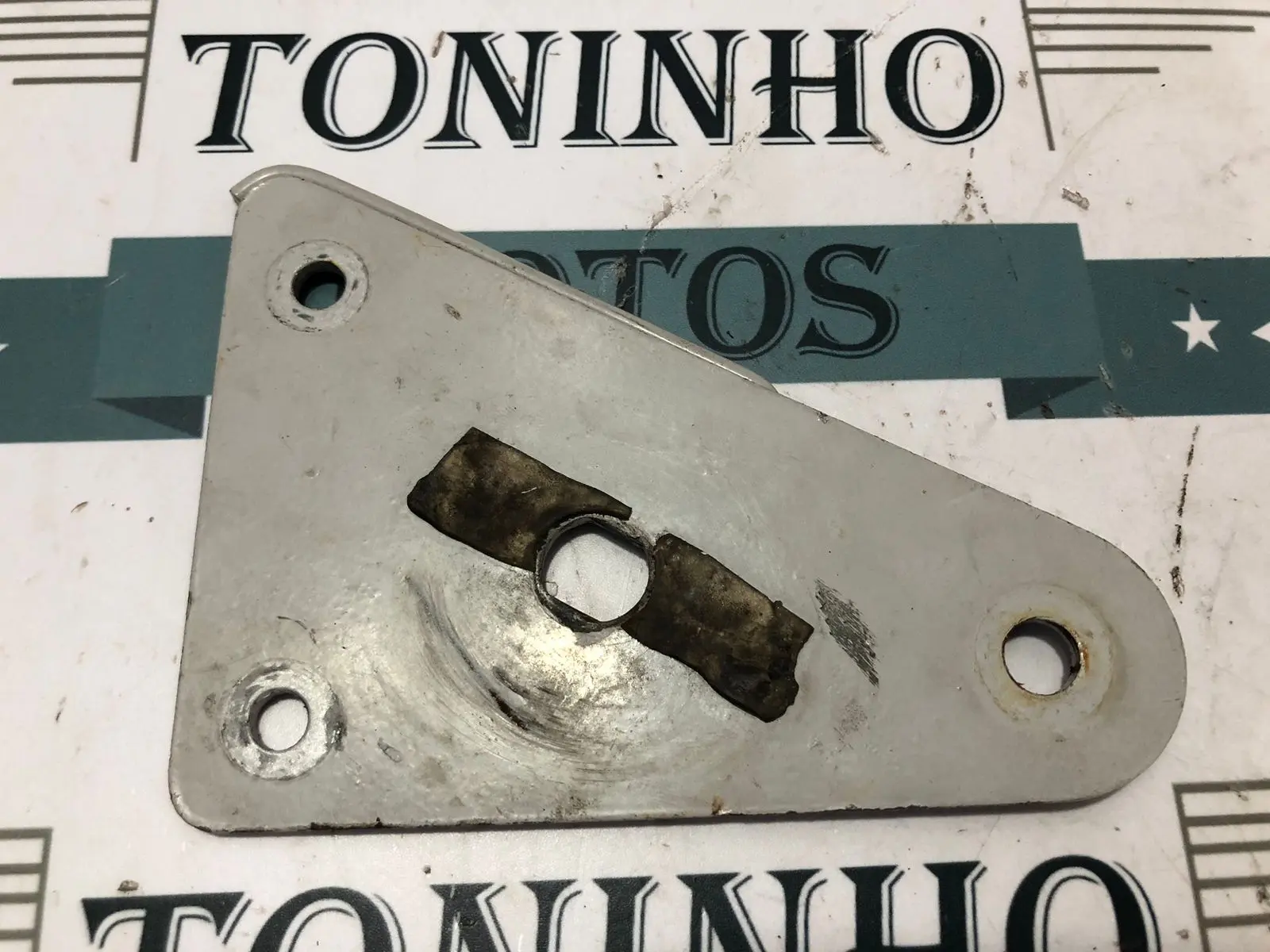 SUPORTE FAROL DIREITO SUZUKI GSR125i / GSR150I 2011 Á 2016 — imagem 4