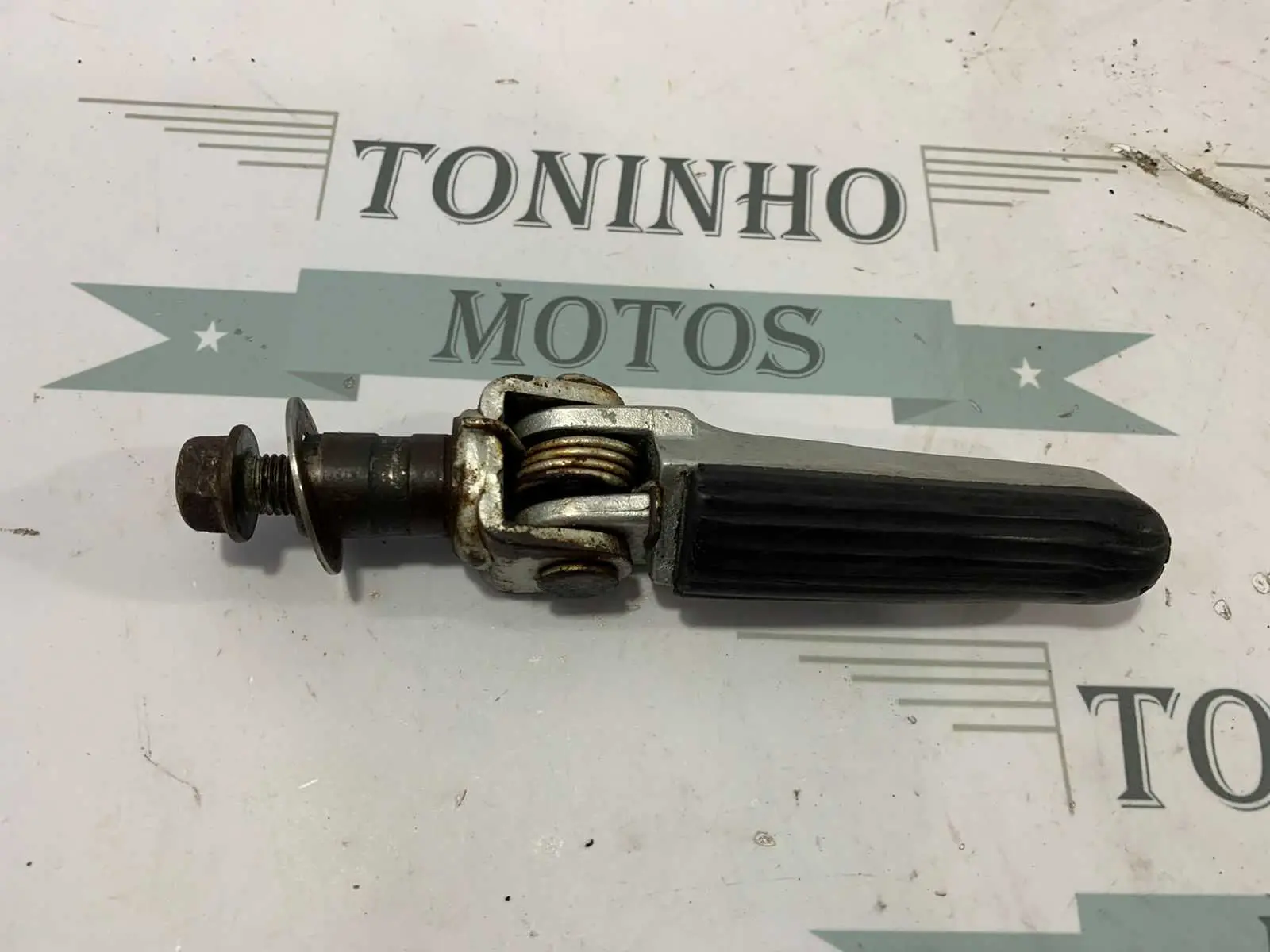 PEDALEIRA DIANTEIRA ESQUERDO HONDA CBR900RR 1998/1999