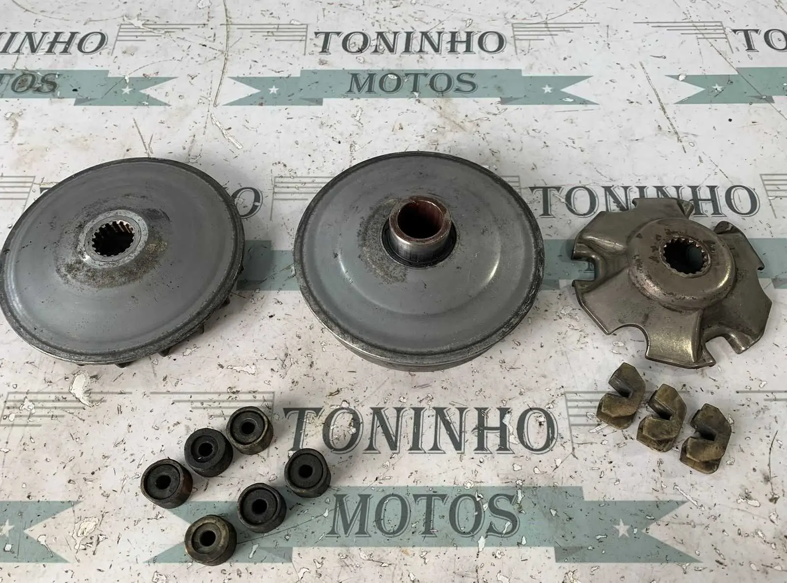 CONJUNTO DE POLIA MÓVEL DIANTEIRO SUZUKI BURGMAN 125 AN