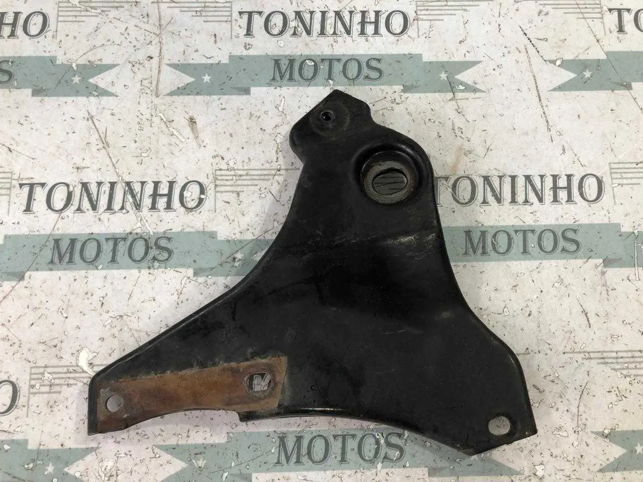 SUPORTE DO ESCAPAMENTO HONDA FAN 125 2016 Á 2018