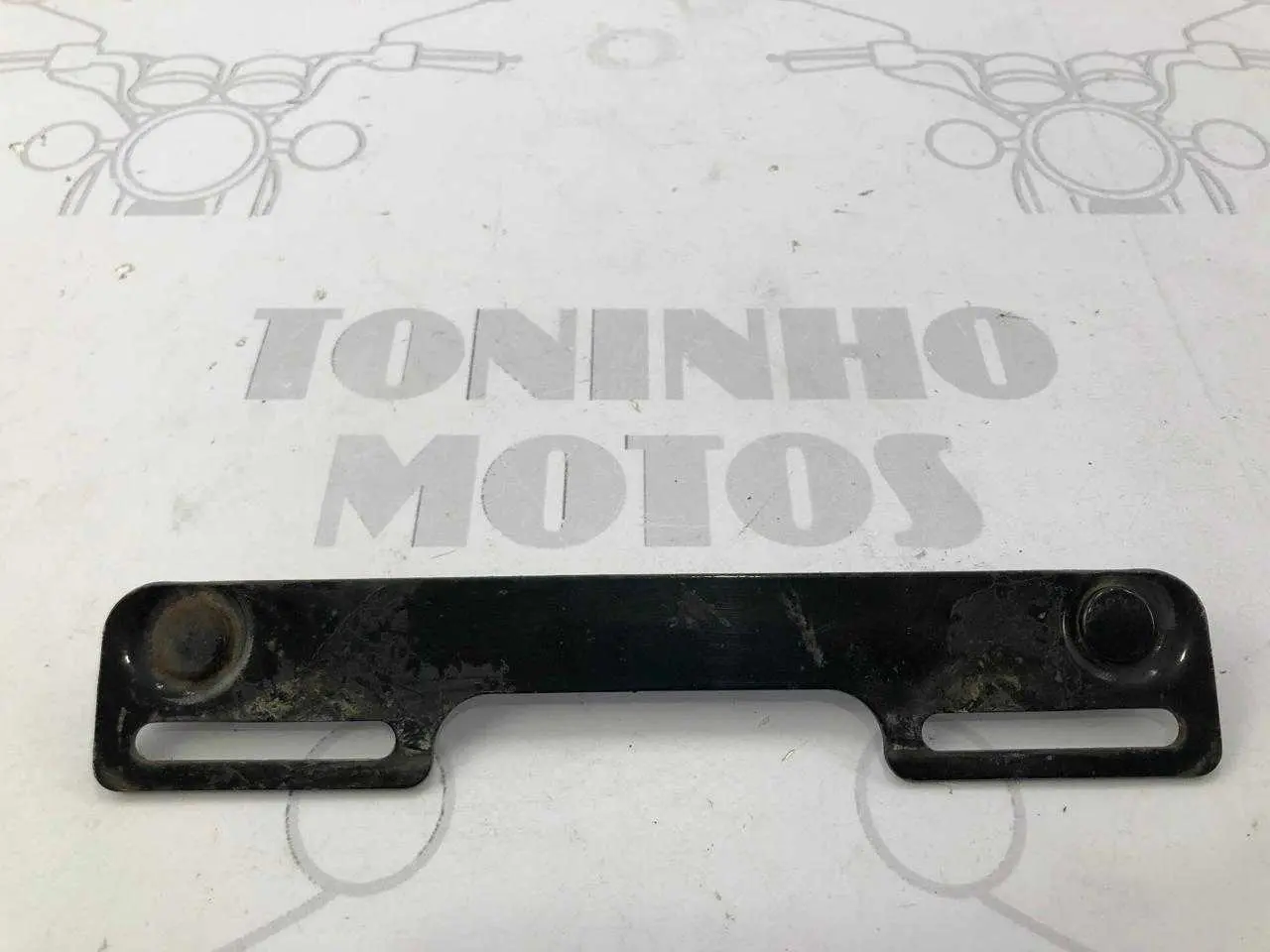 SUPORTE DE PLACA (FERRO) HAOJUE DR160 2021 À 2024