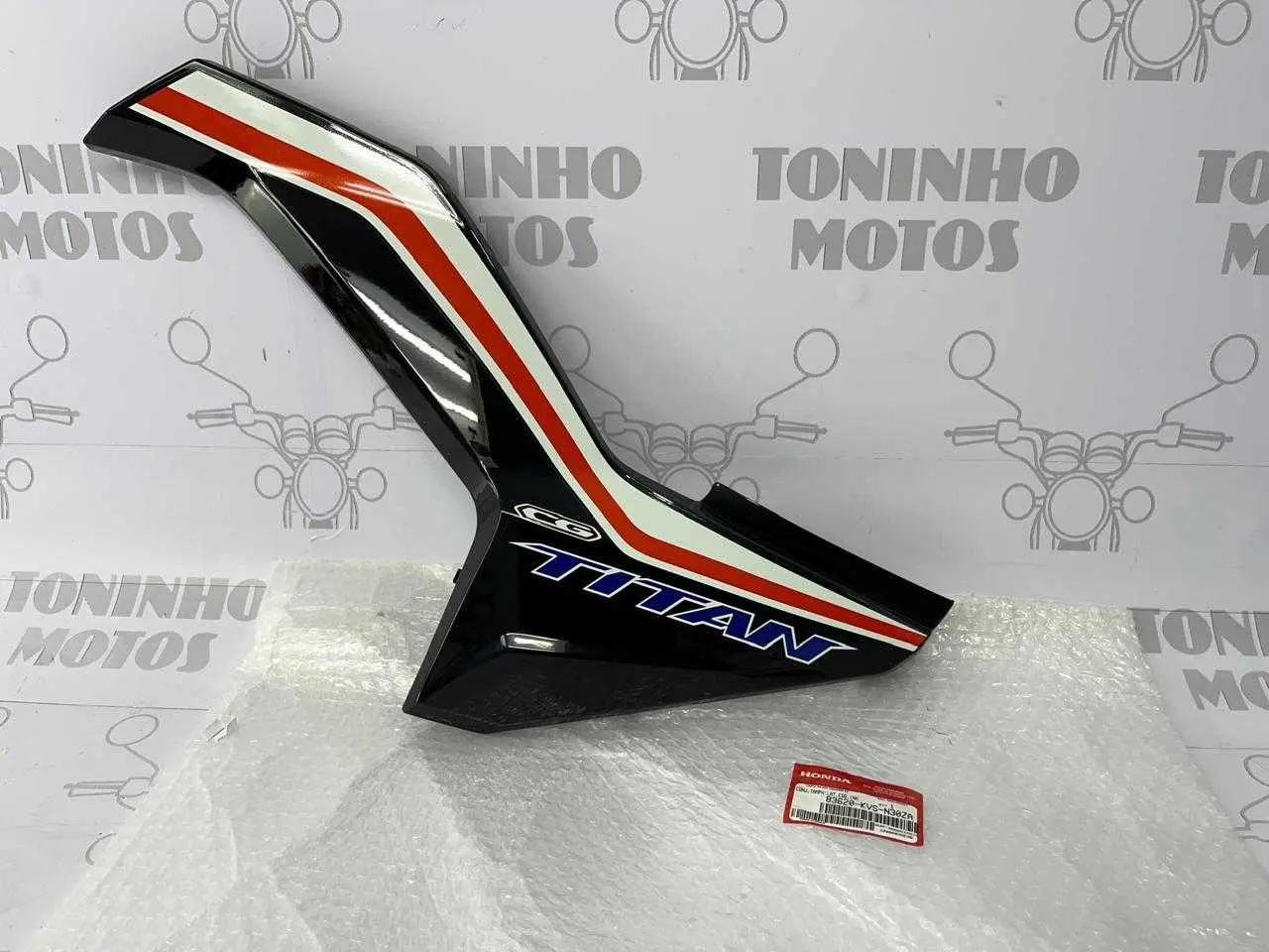 TAMPA LATERAL SUPERIOR LADO ESQUERDO HONDA TITAN 160 2019