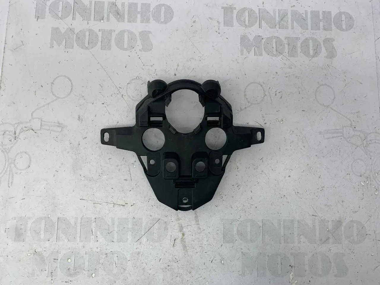 ACABAMENTO INFERIOR DA CHAVE DE IGNIÇÃO BMW F800 GS