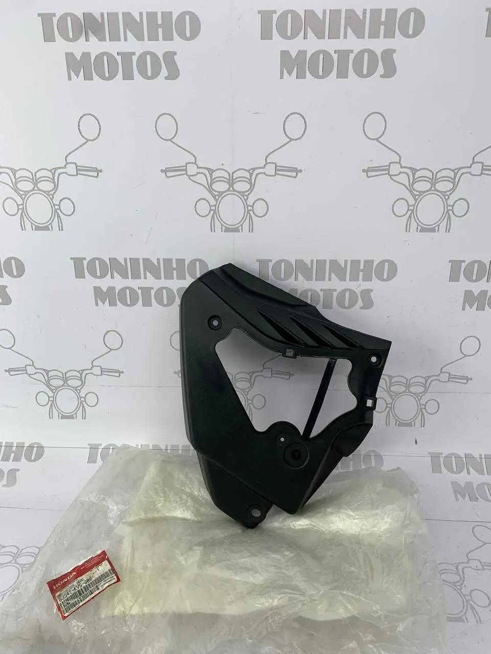 TAMPA INFERIOR LADO DIREITO HONDA CG150 2009 À 2013