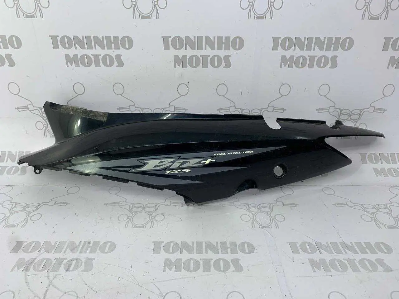 TAMPA LATERAL LADO ESQUERDO HONDA BIZ 125 + 2005 Á 2010
