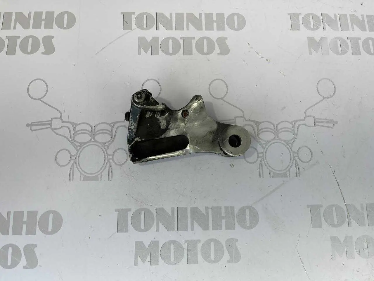 SUPORTE DA PINÇA DE FREIO TRASEIRO YAMAHA XT660 2005 Á 2018