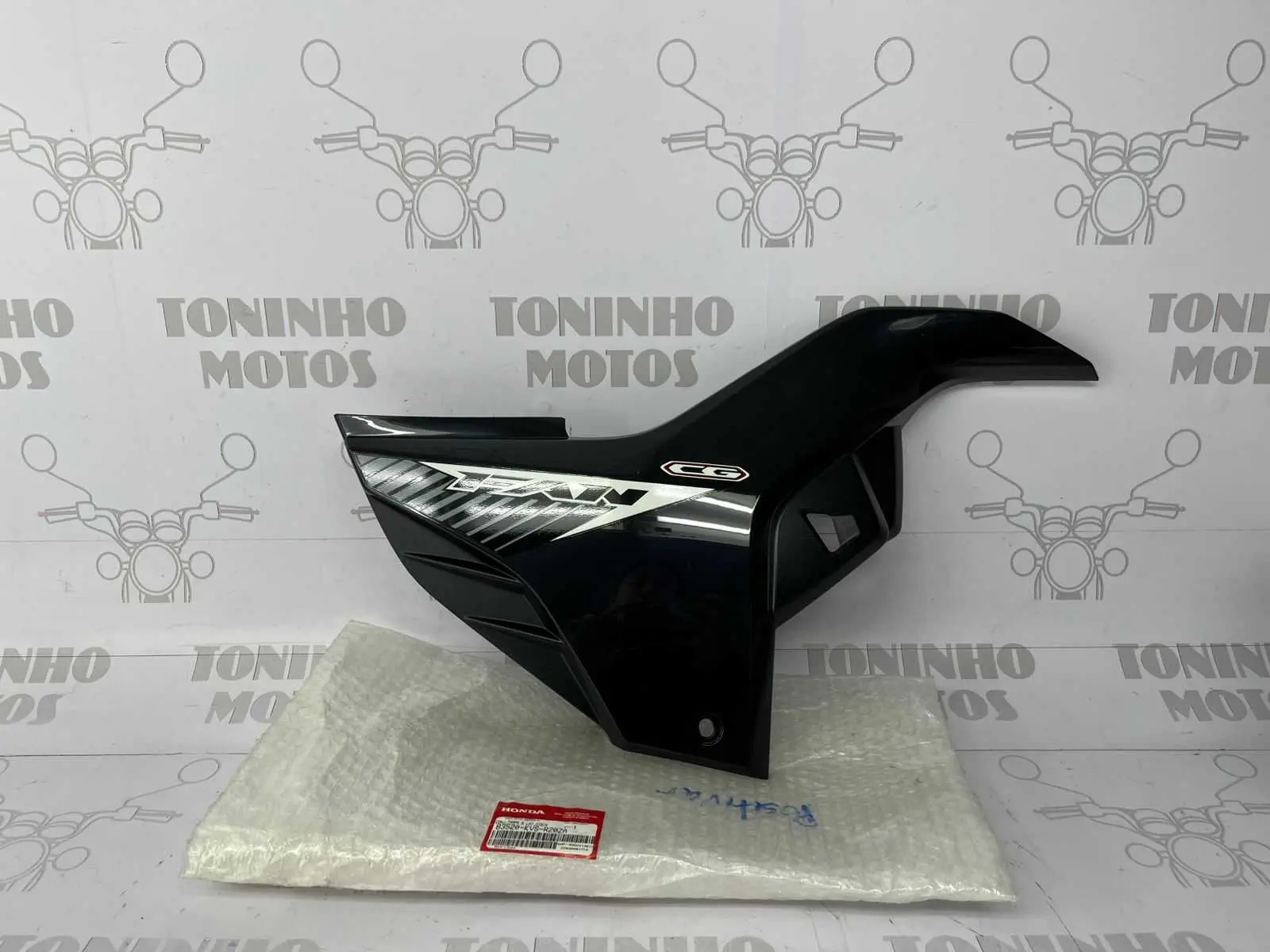 TAMPA LATERAL LADO DIREITO HONDA FAN 160 2020