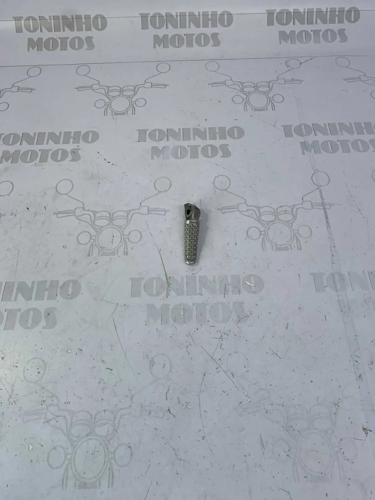 PEDALEIRA TRASEIRA LADO ESQUERDO HONDA CB 300F 2023/2024