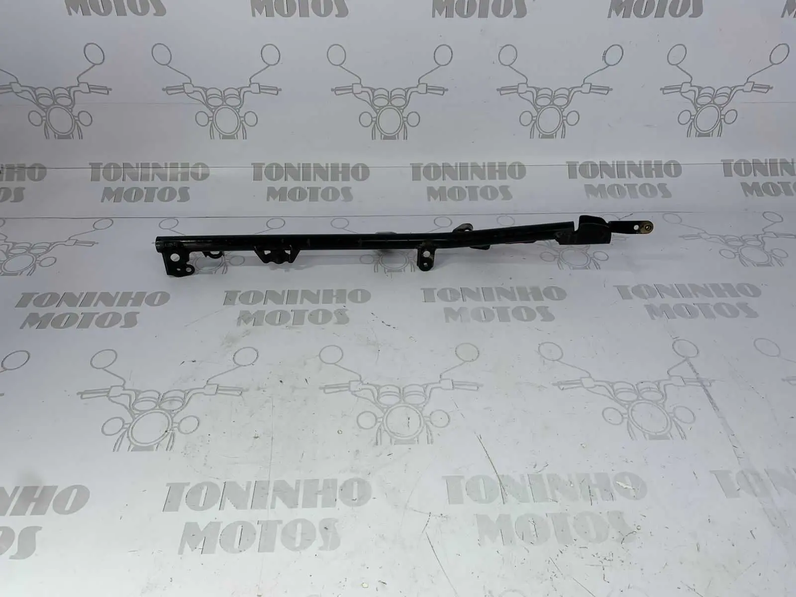SUPORTE ESTRIVO TRASEIRO LADO DIREITO HONDA LEAD 2010 Á 2015