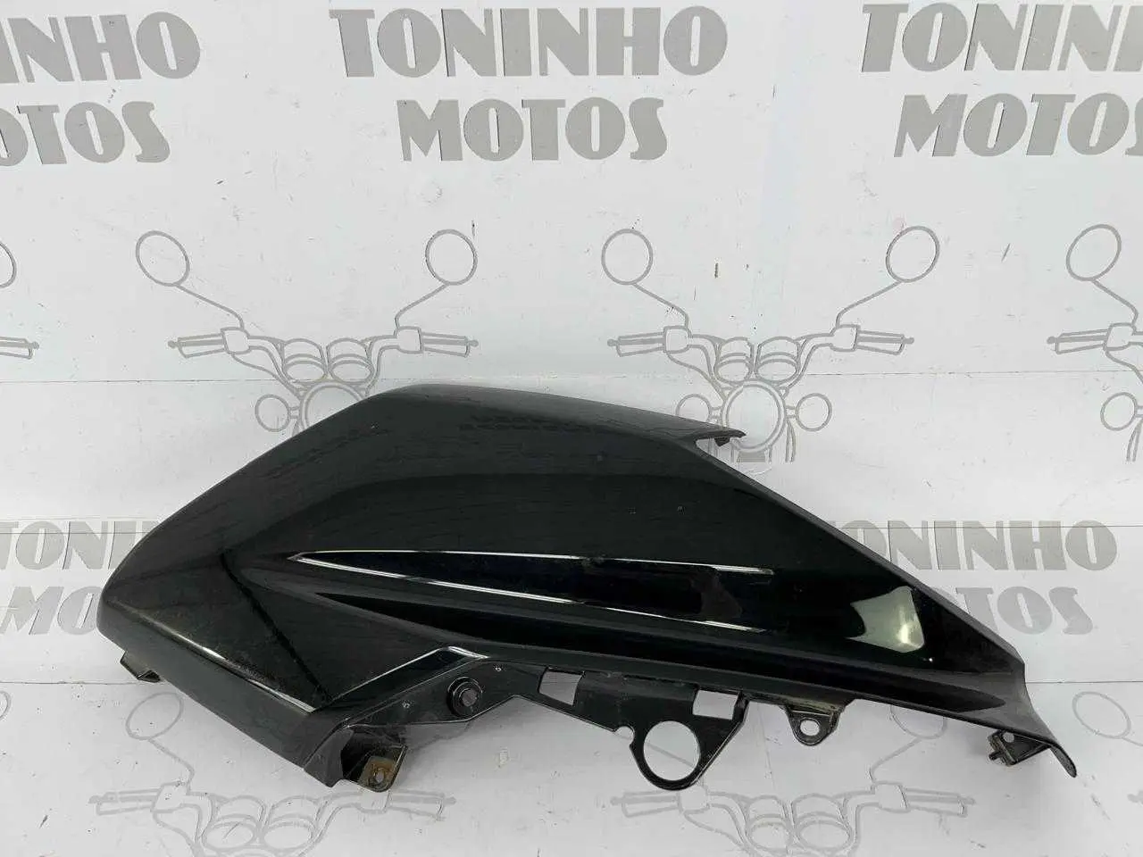 TAMPA DIANTEIRA SUPERIOR DIREITA YAMAHA N-MAX 160 2017