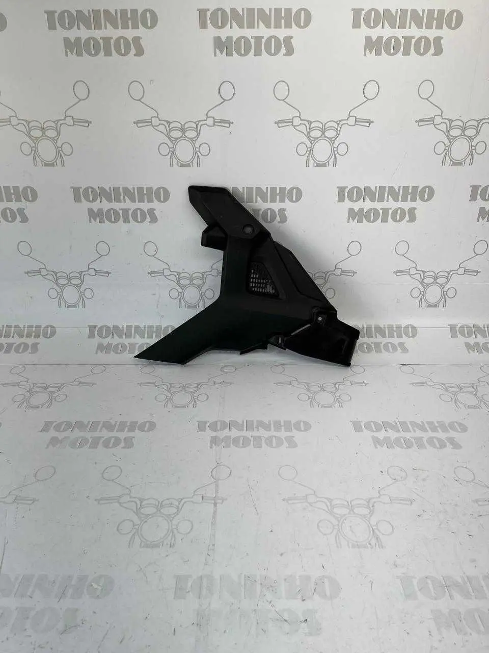 Tampa Lateral Lado Direito Honda Sahara 300 2024