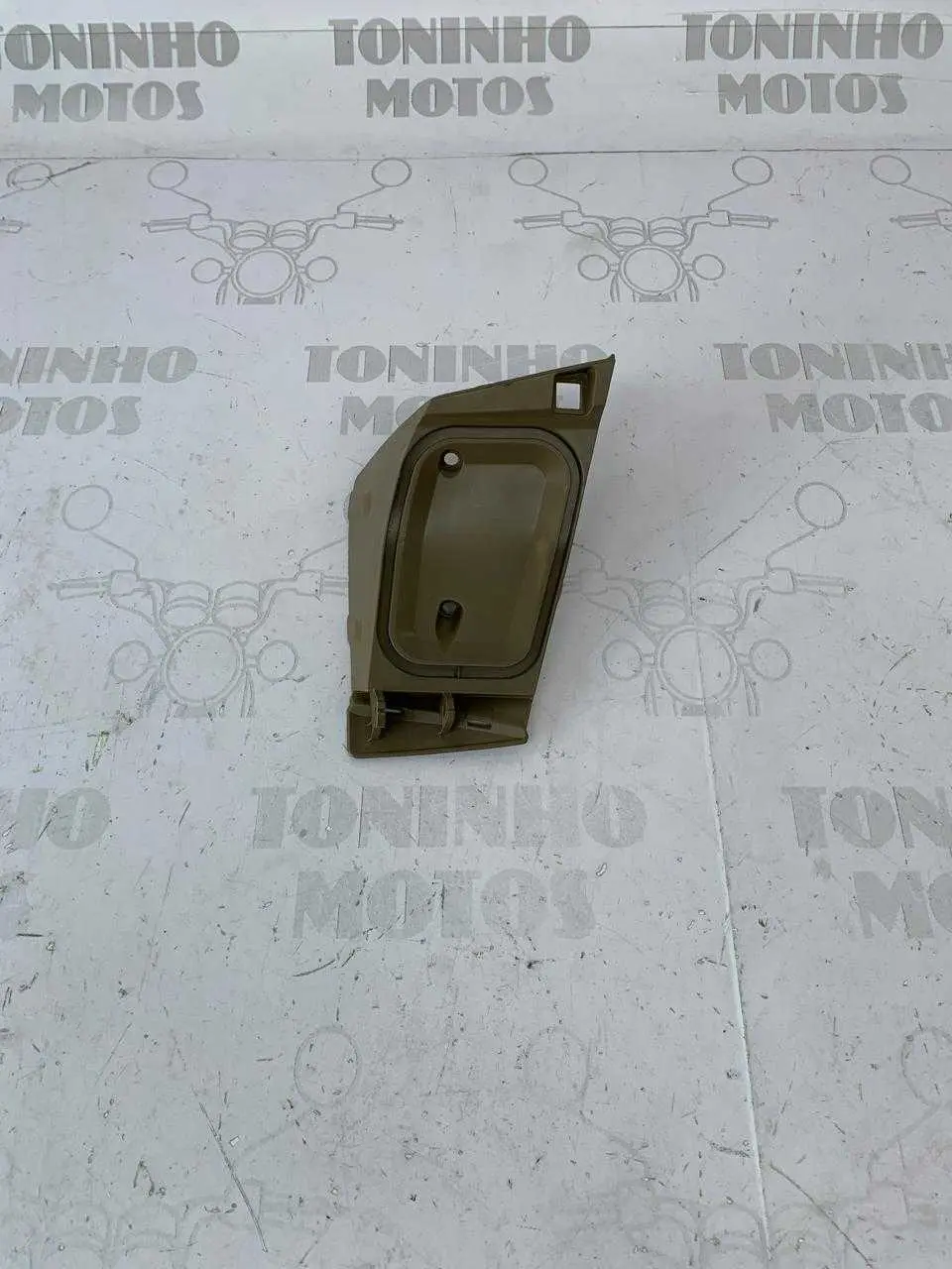TAMPA INTERNA PORTA OBJETO ESQUERDO HONDA PCX 160 2024