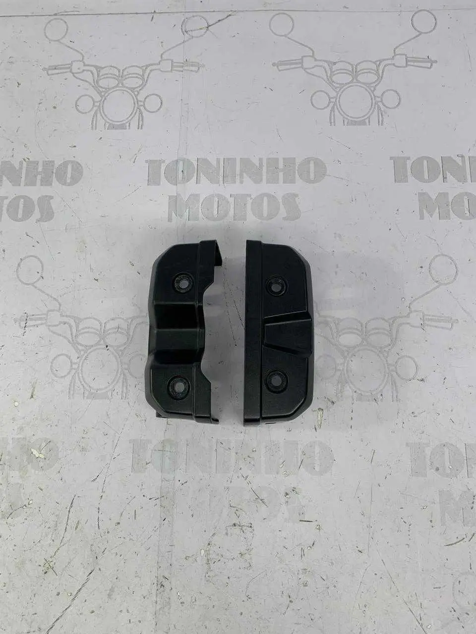 ACABAMENTO TAMPA VALVULA HAOJUE DR 160 2020 Á 2025