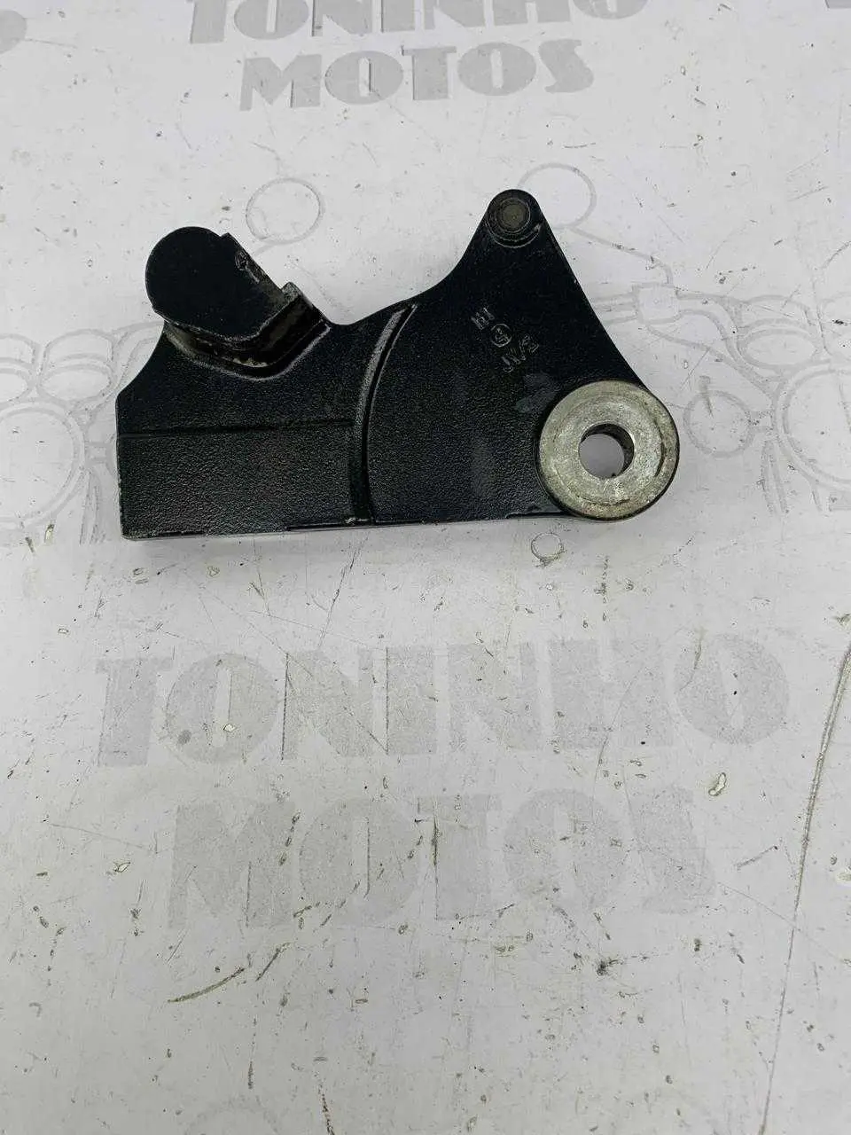 SUPORTE PINÇA FREIO TRASEIRO HAOJUE DR 160 2020 Á 2025