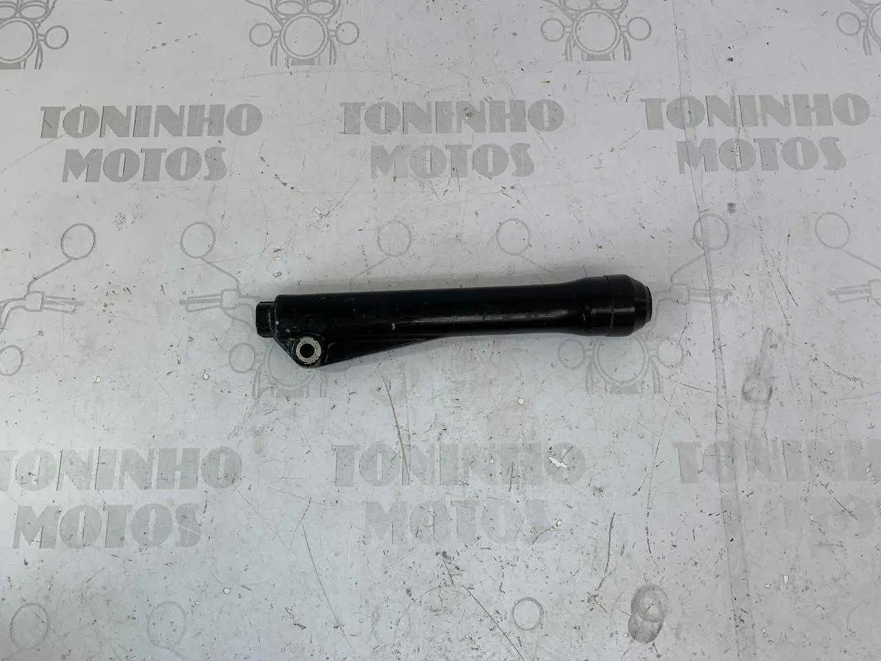 CANELA BENGALA LADO DIREITO YAMAHA CRYPTON 105 1998 Á 2004