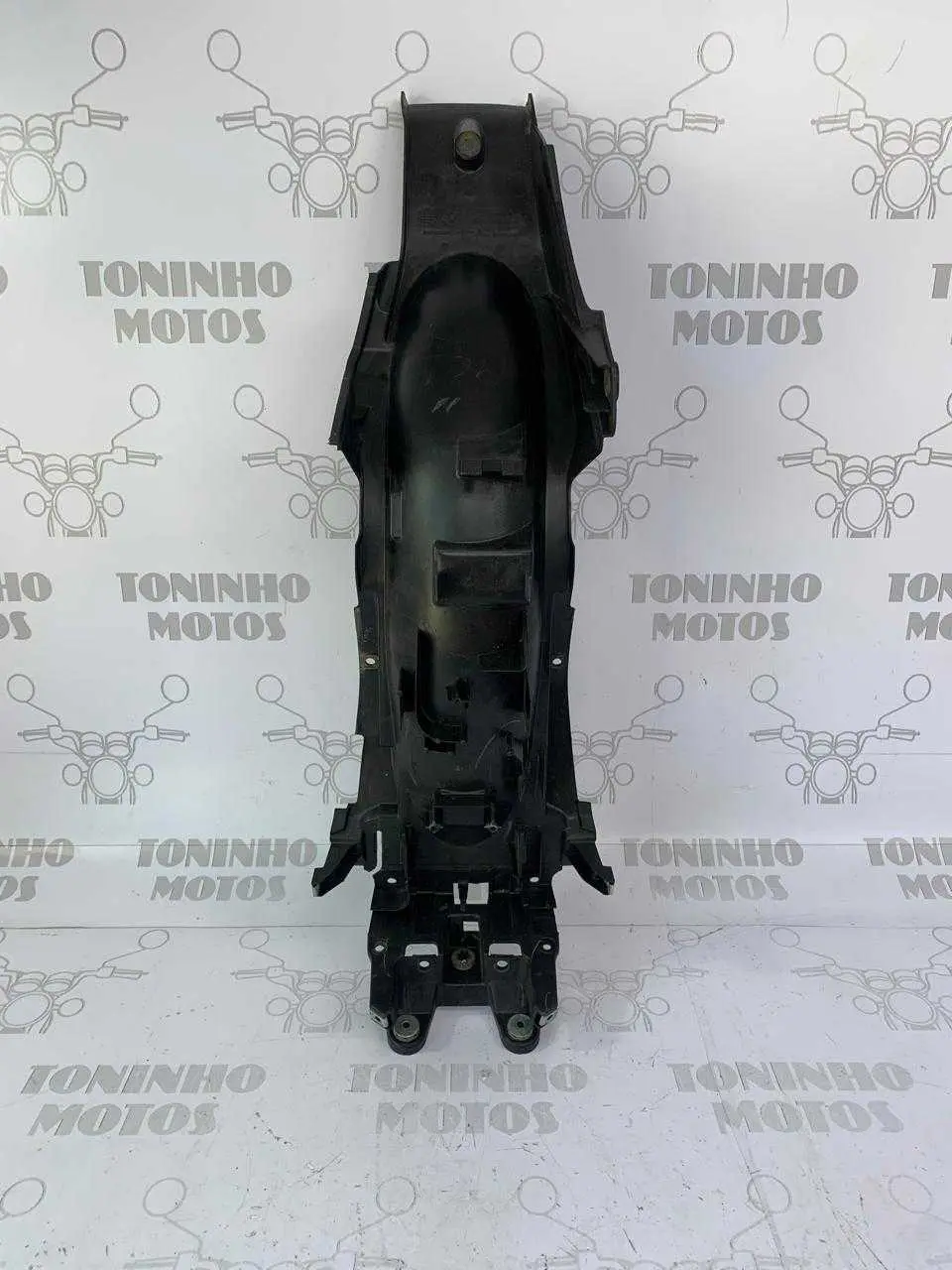 PARALAMA TRASEIRO INTERNO HONDA FAN 160 / START 160 / CARGO