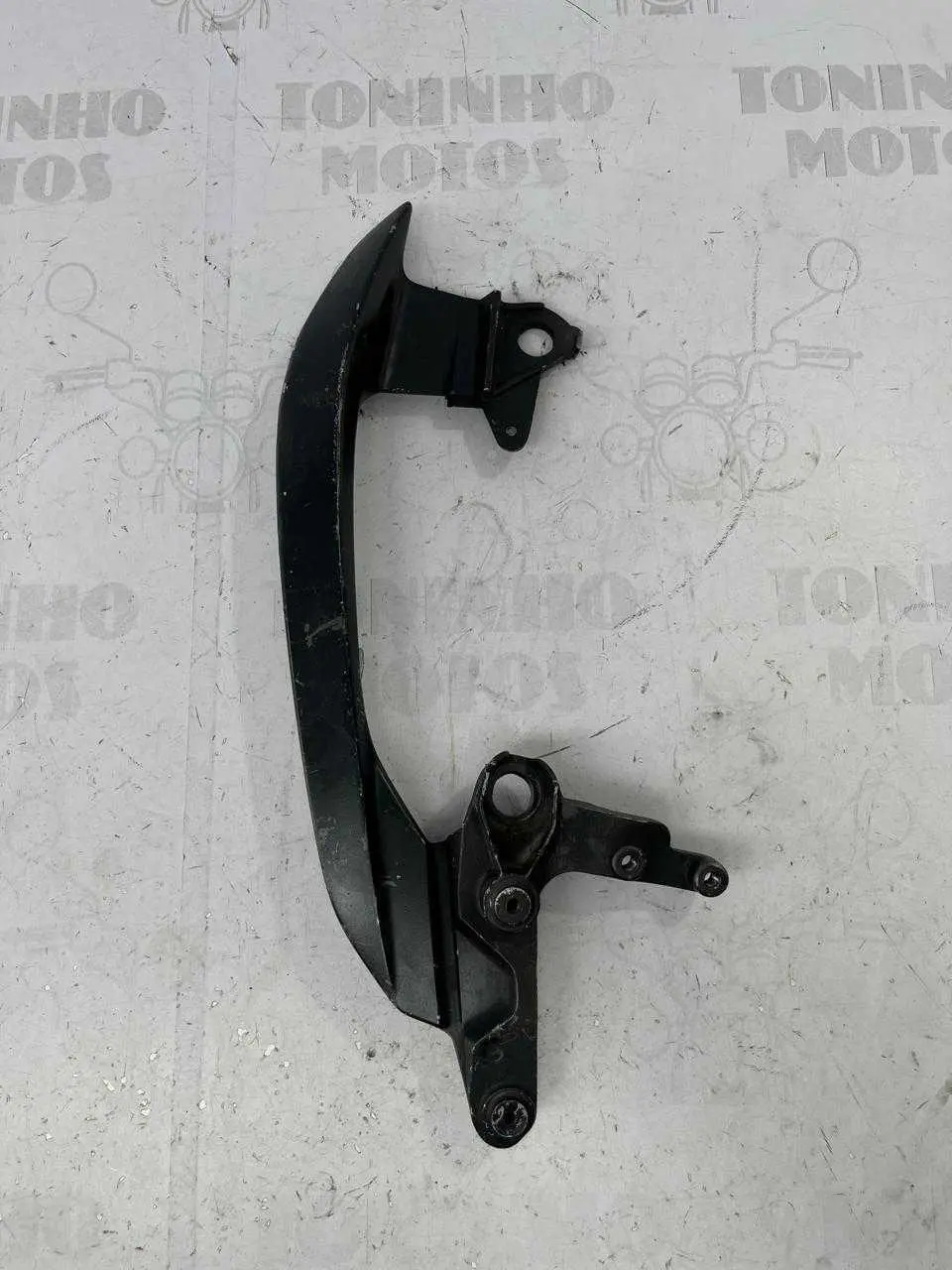 ALÇA TRASEIRA LADO ESQUERDO HONDA FALCON 400i 2013 Á 2015