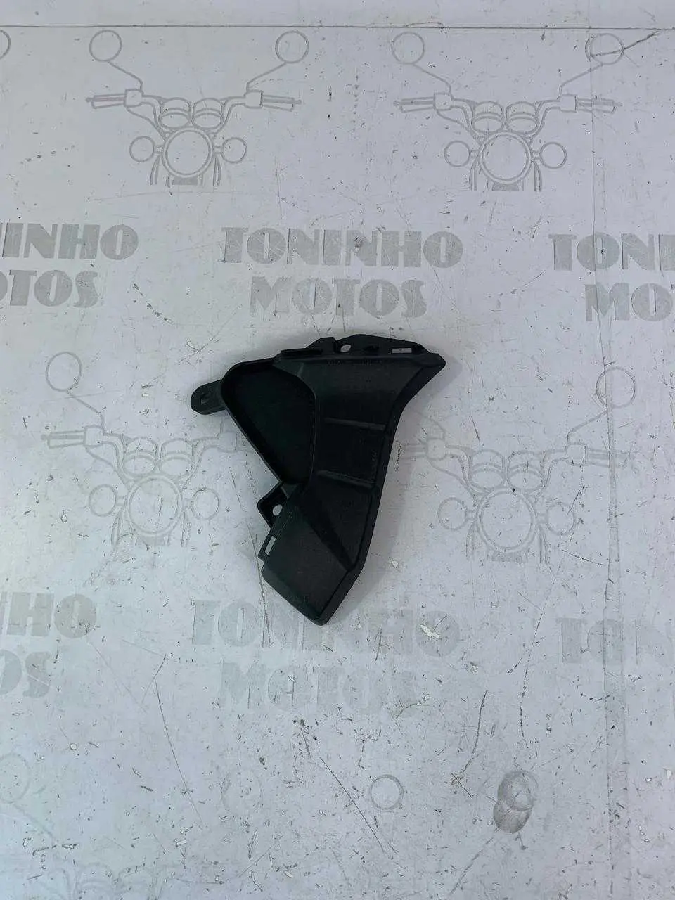 ACABAMENTO INFERIOR ABA TANQUE DIREITO HAOJUE DR 160 2020
