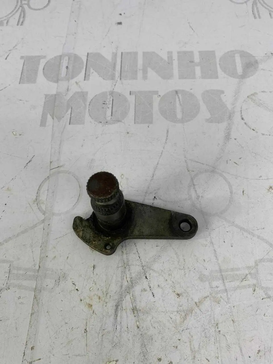 SUPORTE PEDAL FREIO DAELIM ALTINO 100