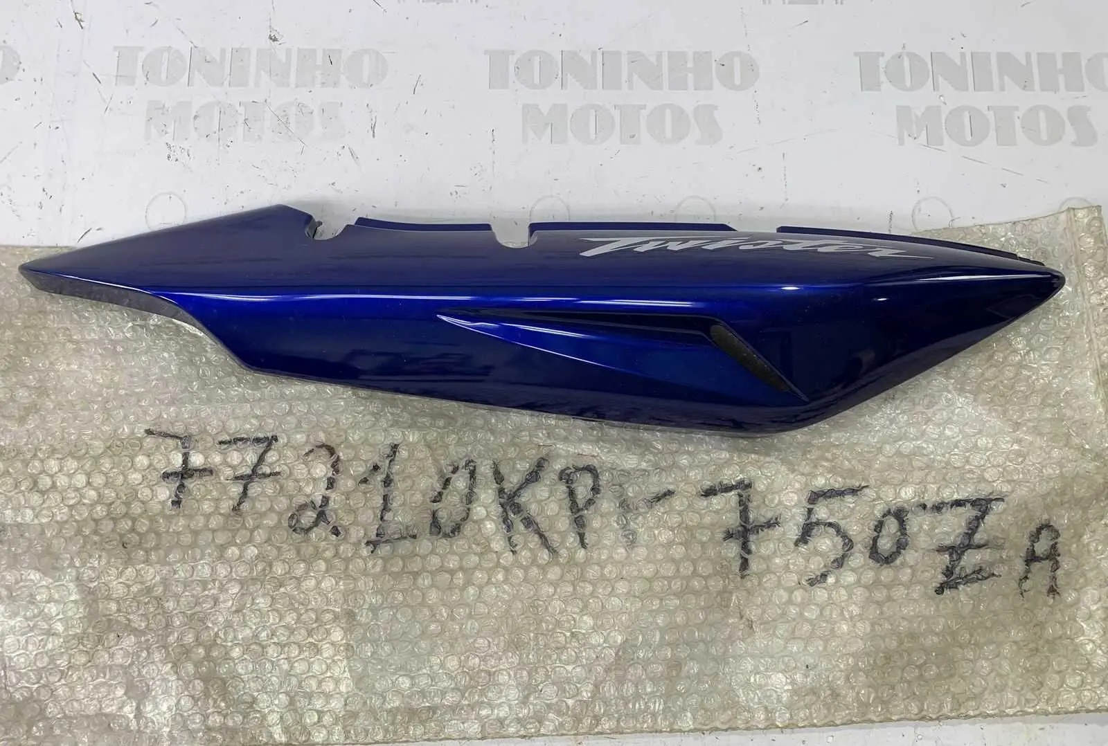 RABETA TRASEIRA HONDA LADO DIREITO HONDA TWISTER 2001 À 2005