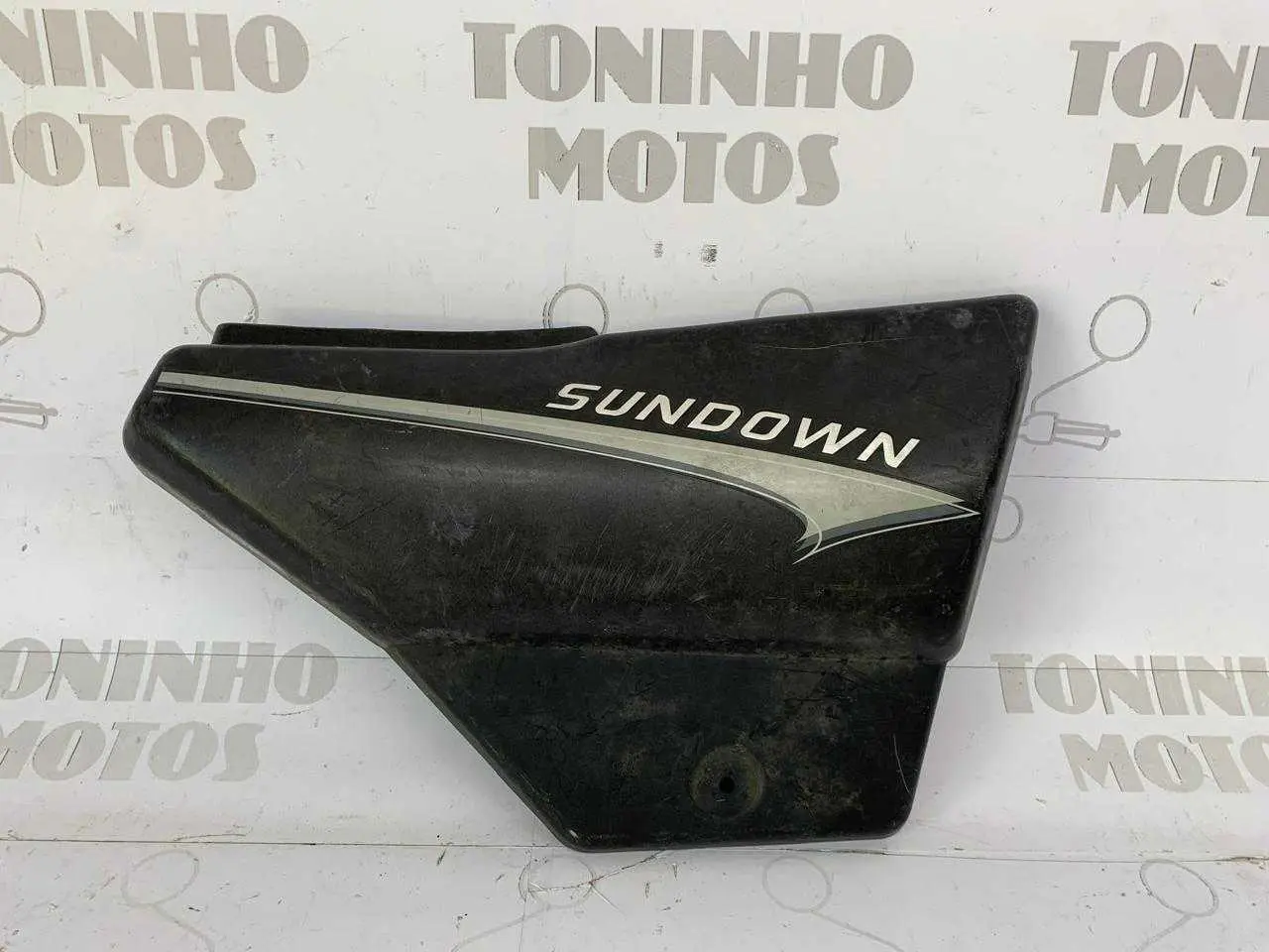 TAMPA LATERAL DIREITO DAFRA SUPER 100 / SUNDOWN HUNTER 90