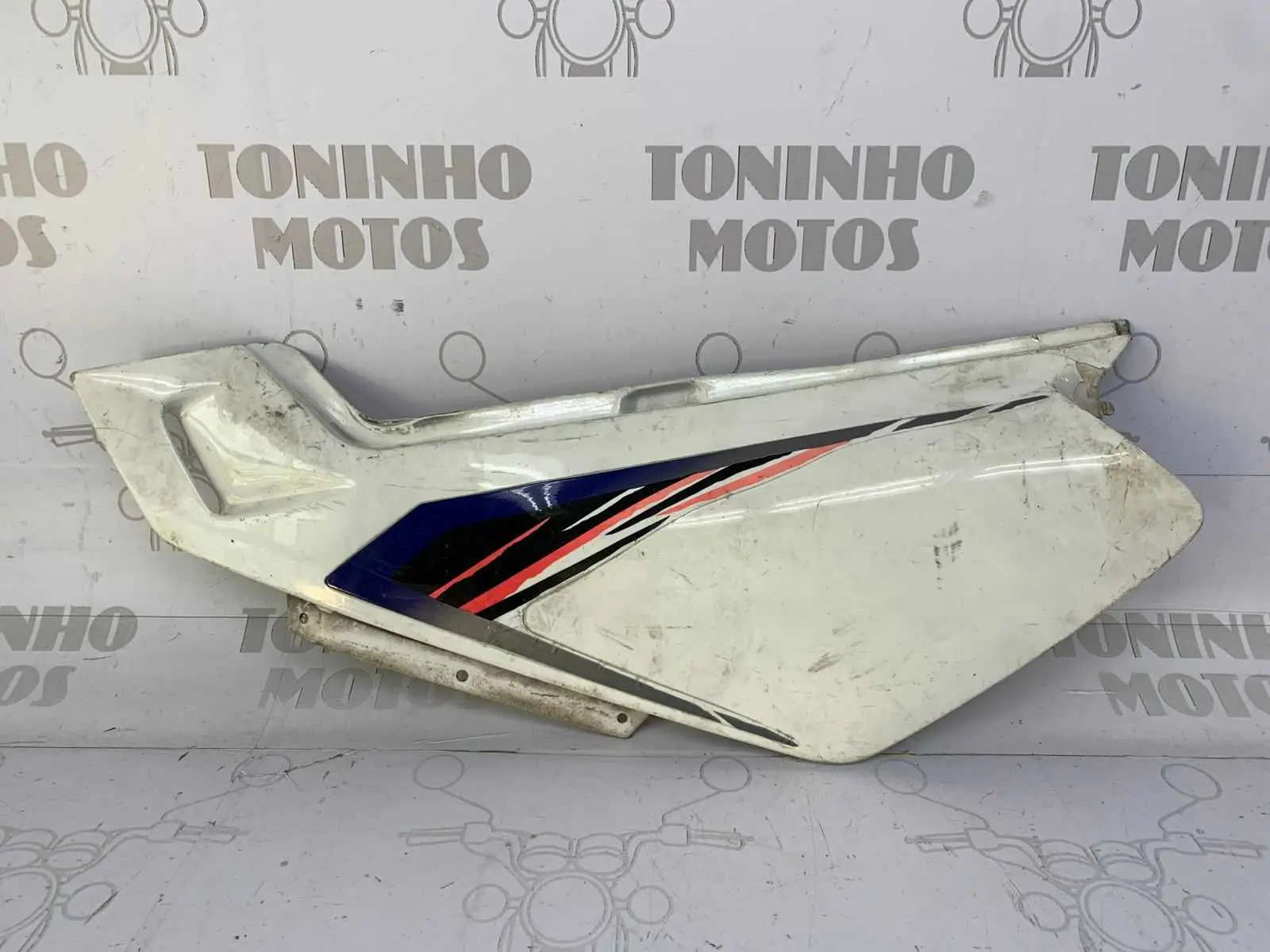 TAMPA LATERAL LADO ESQUERDO YAMAHA XT600 1997 Á 2004