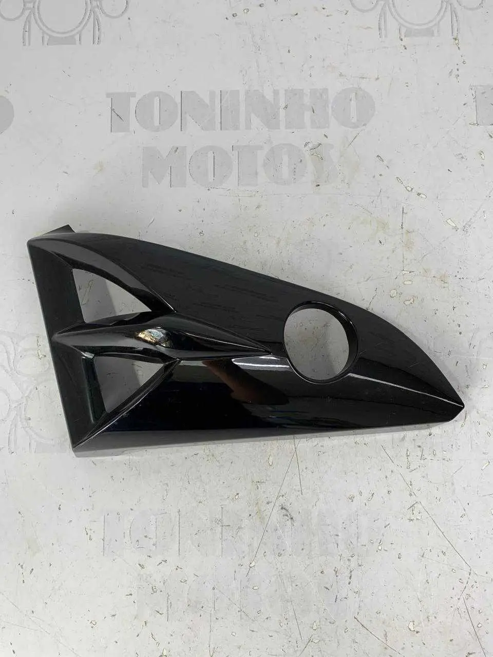 ABA DE TANQUE ESQUERDO YAMAHA YBR 125 2005 Á 2008