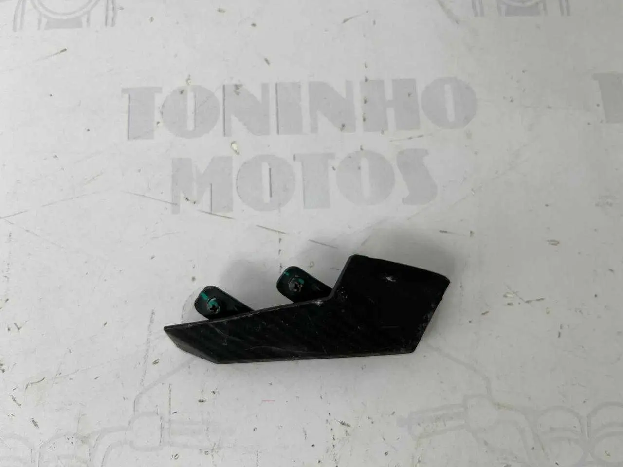 ACABAMENTO FAROL LADO ESQUERDO HONDA ELITE 125 2019 A 2024