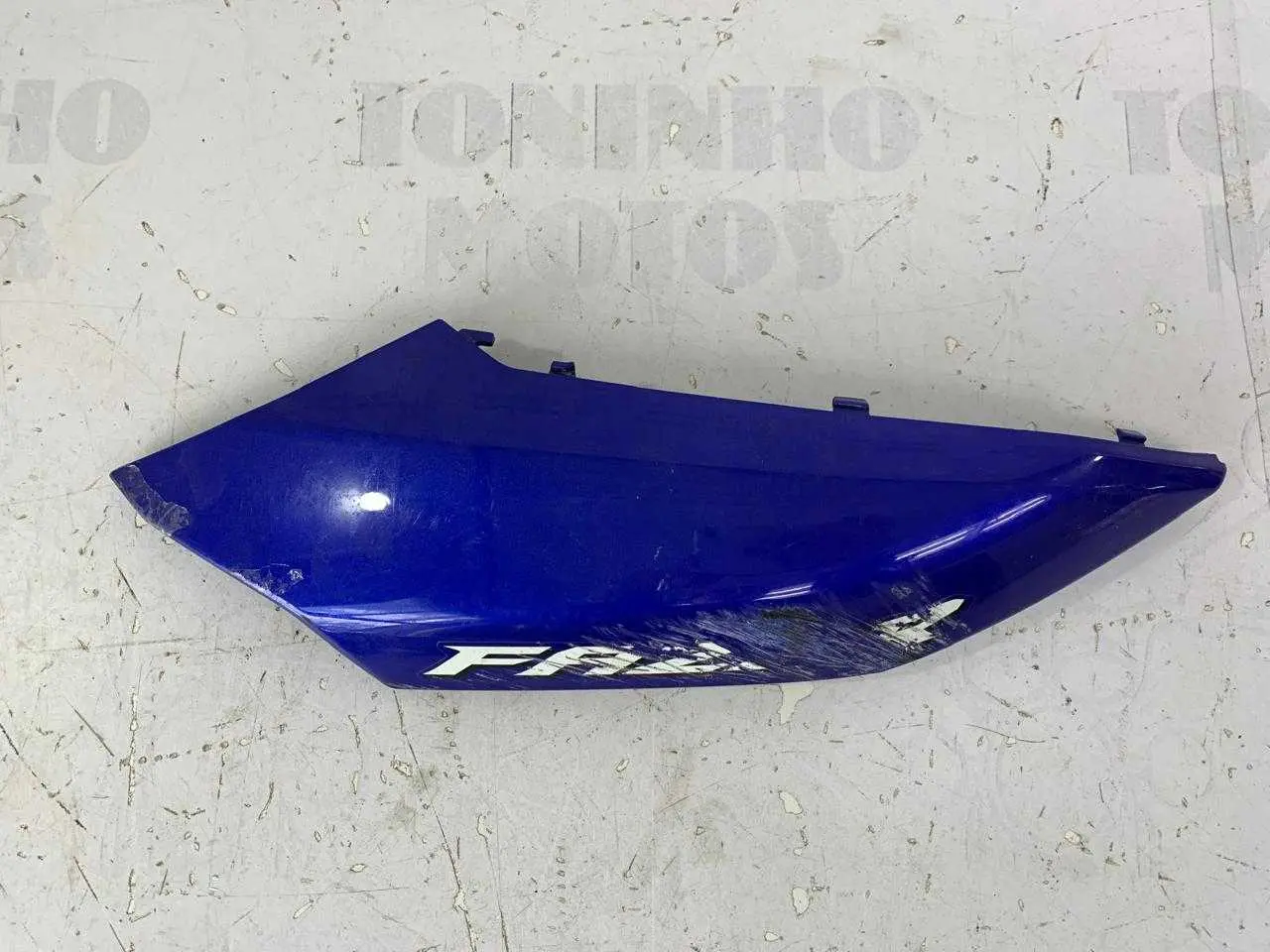 ABA TANQUE SUPERIOR ESQUERDO YAMAHA FZ250 2018 A 2024