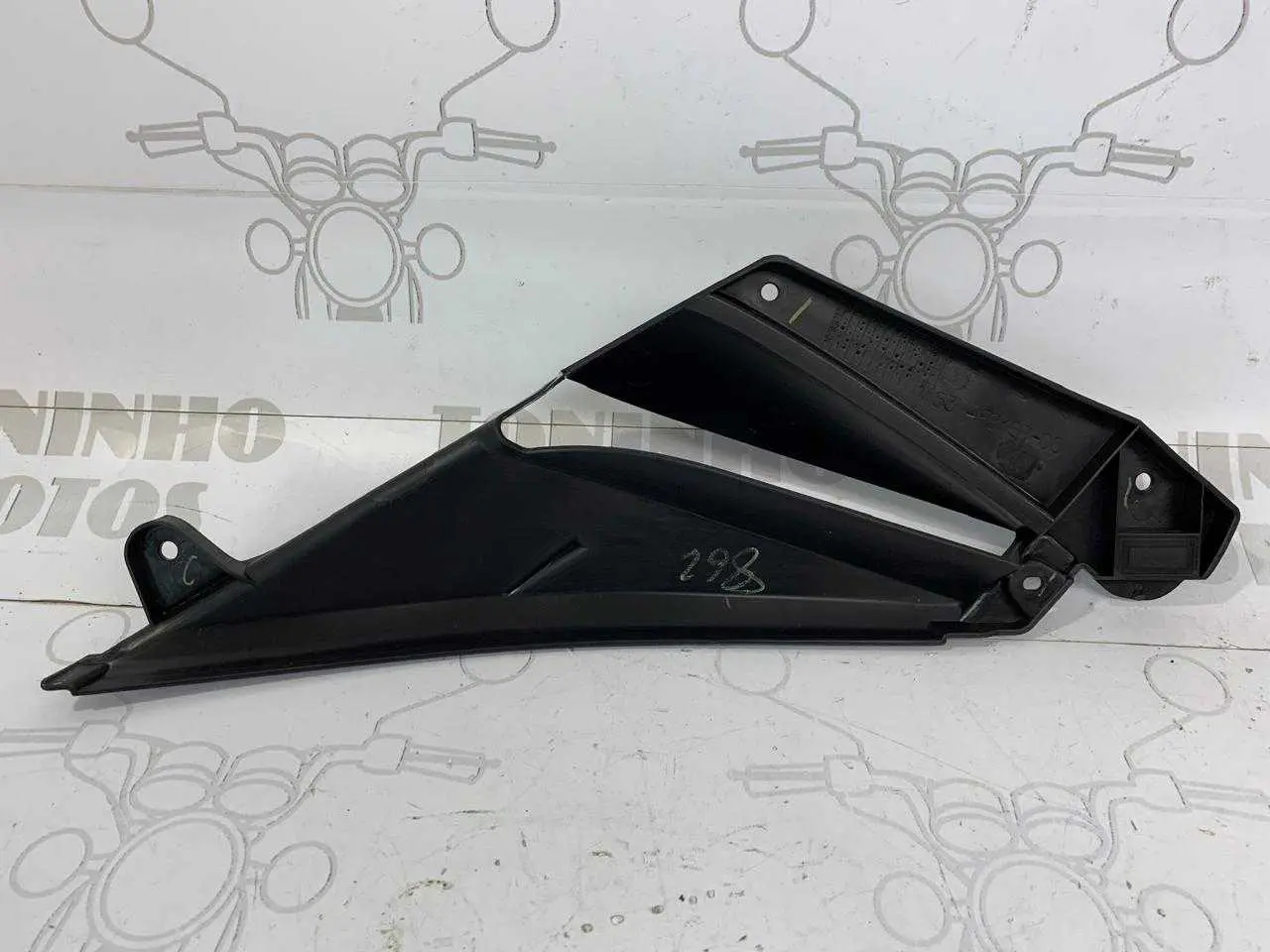 ACABAMENTO INTERNO ABA TANQUE DIREITO YAMAHA TENERE 250 2011