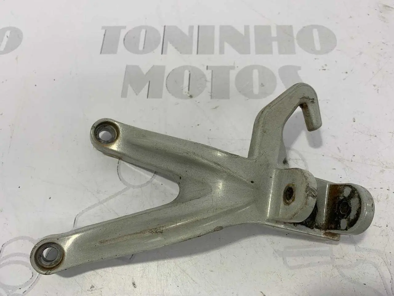 SUPORTE PEDALEIRA TRASEIRO ESQUERDO KASINSKI COMET 250