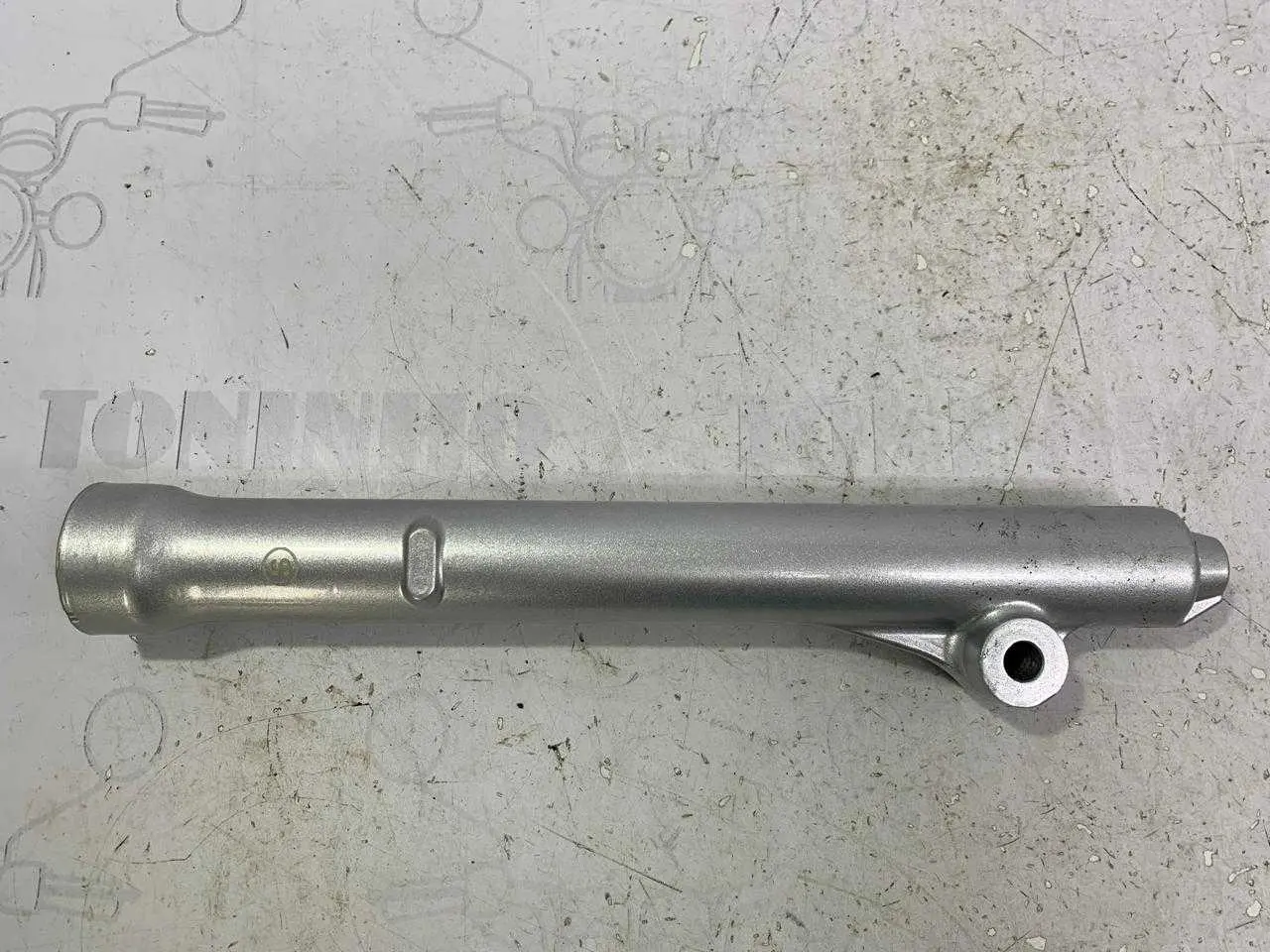 CANELA BENGALA LADO DIREITO HONDA BROS 125 / BROS 150