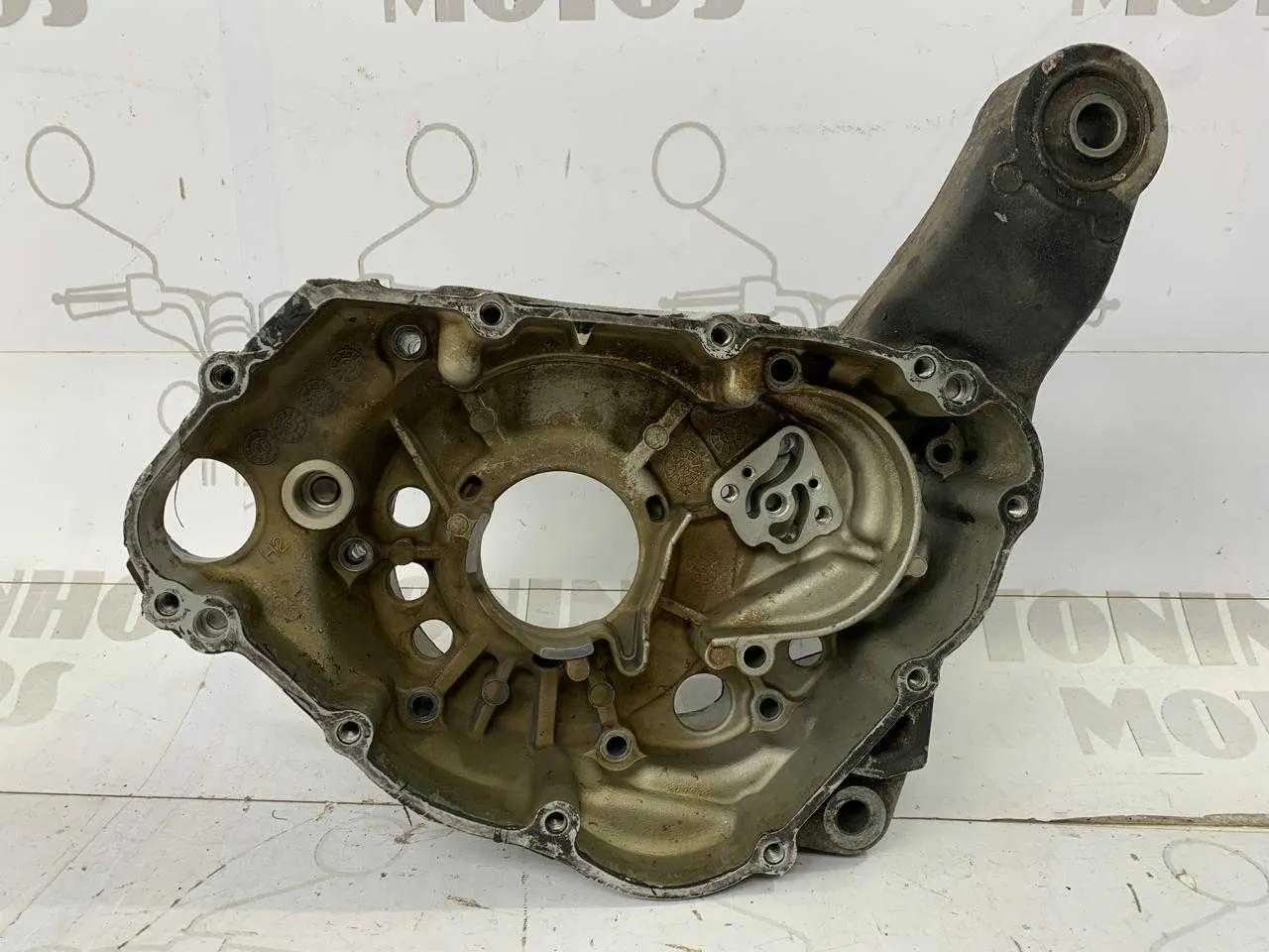 CARCAÇA DO MOTOR DIREITO SUZKI BURGMAN 125 I 2011 Á 2019