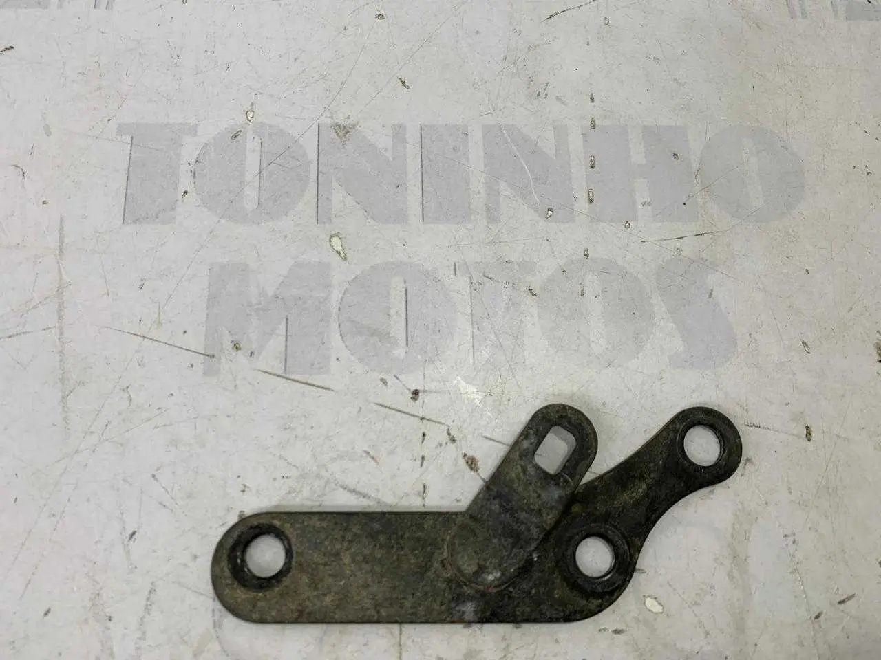 SUPORTE SUPERIOR MOTOR ESQUERDO HONDA BROS 160 2015 Á 2023